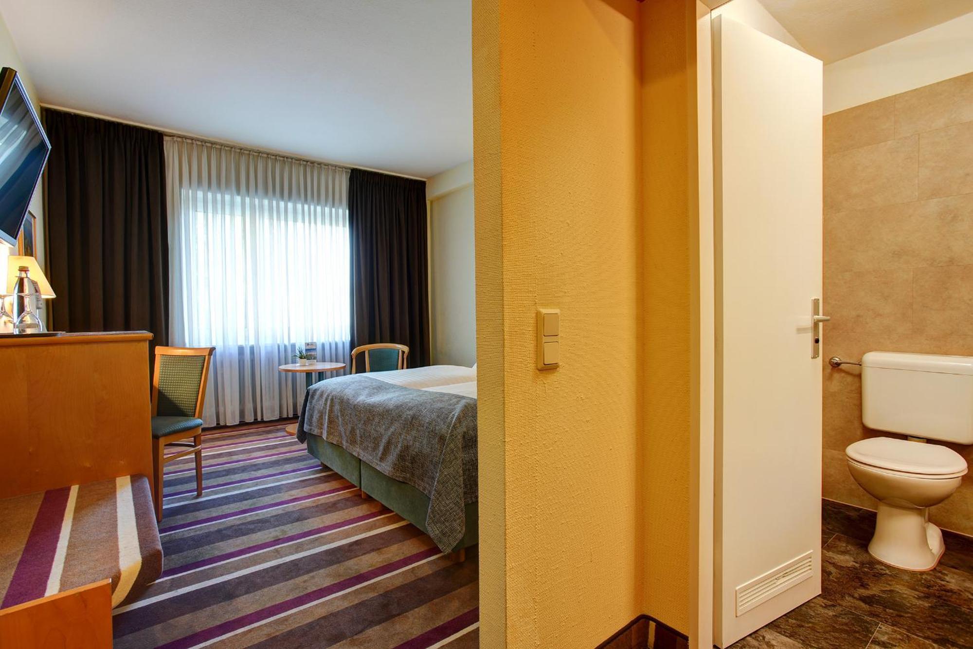 Sure By Western Ambassador Dusseldorf