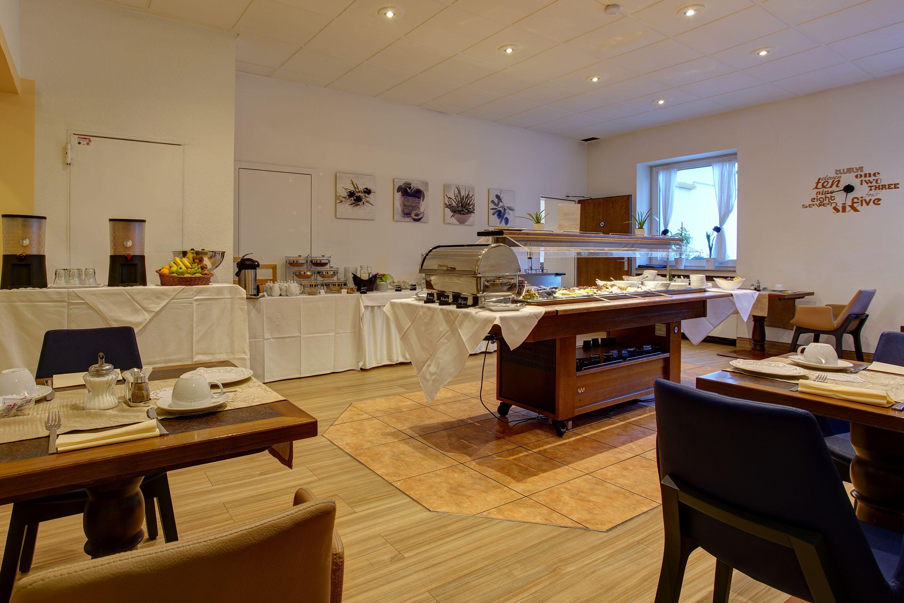 Sure By Western Ambassador Dusseldorf