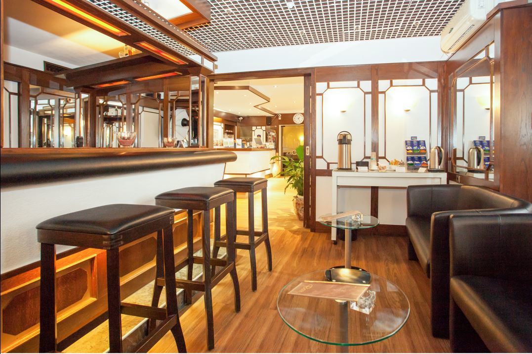 Sure By Western Ambassador Dusseldorf