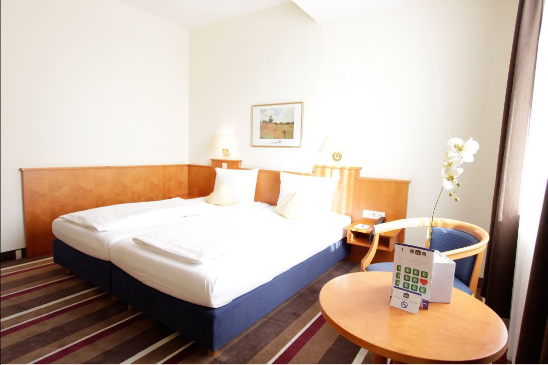 Hotel Sure By Western Ambassador