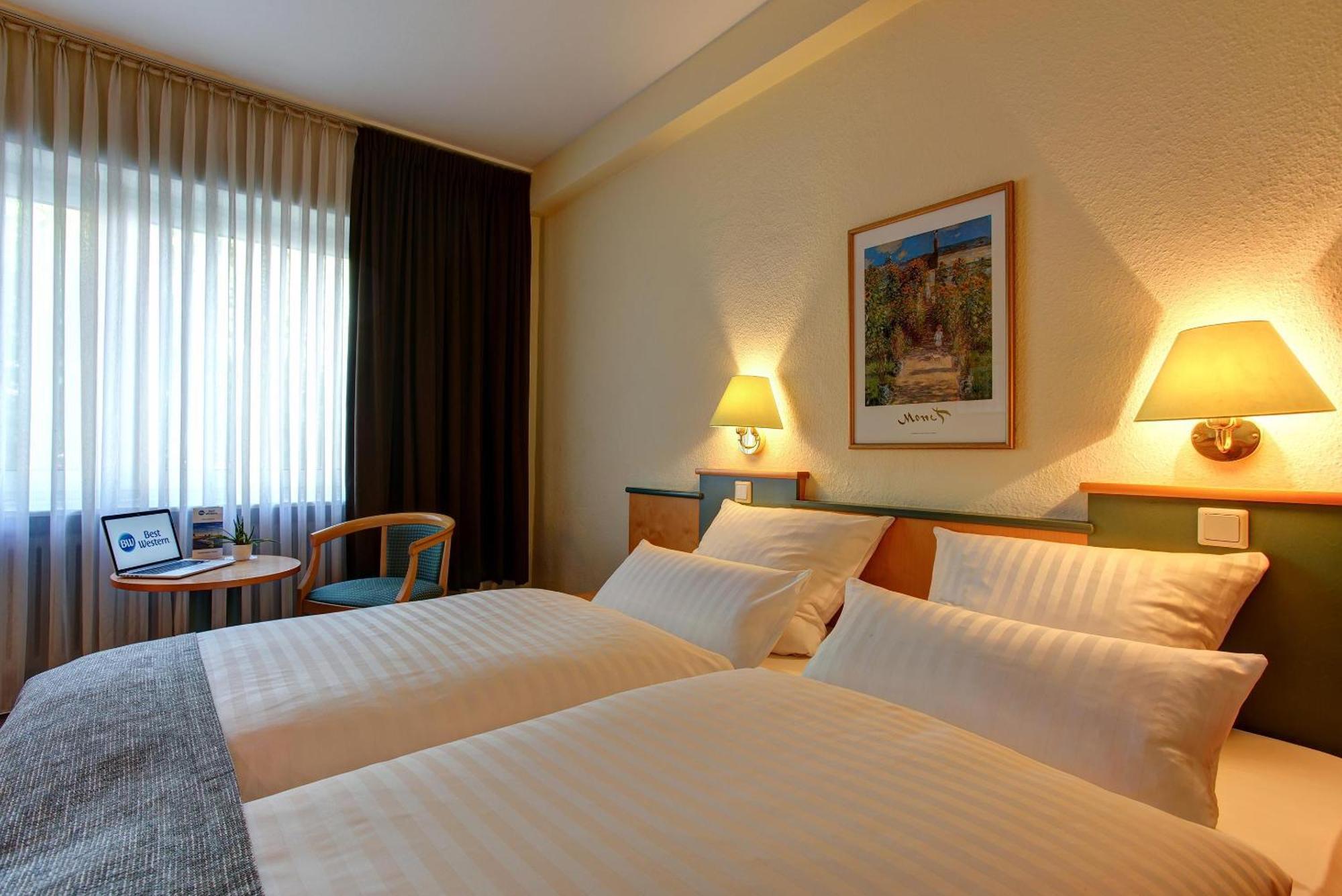 Hotel Ambassador Duesseldorf 3*