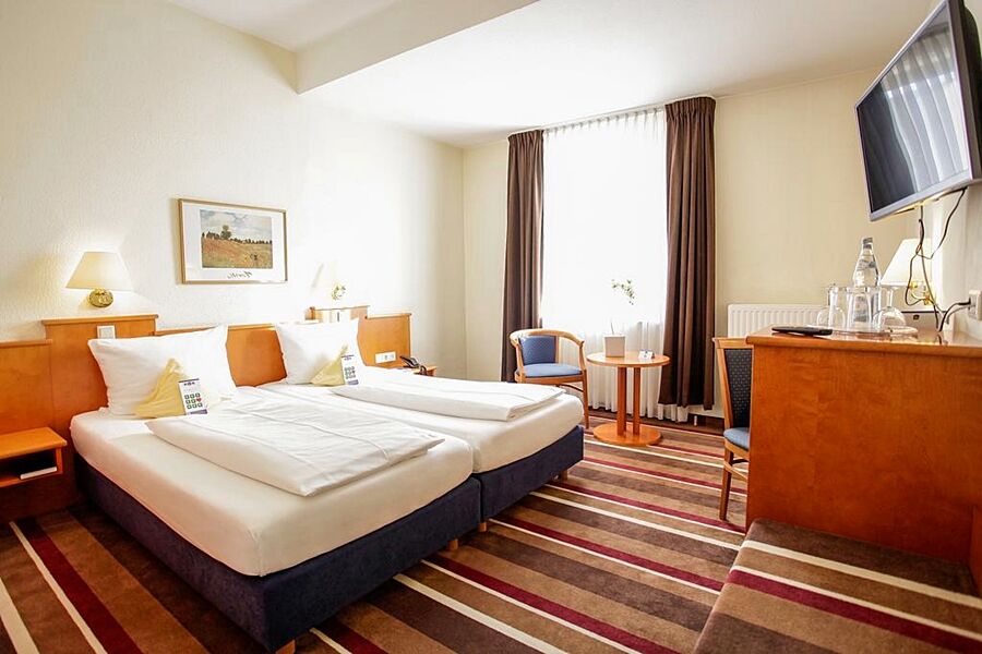 Hotel Sure By Western Ambassador